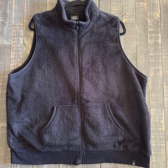 Happy Camper By Torrid Black Micro Fleece Zip Vest Size 2X - Picture 1 of 4